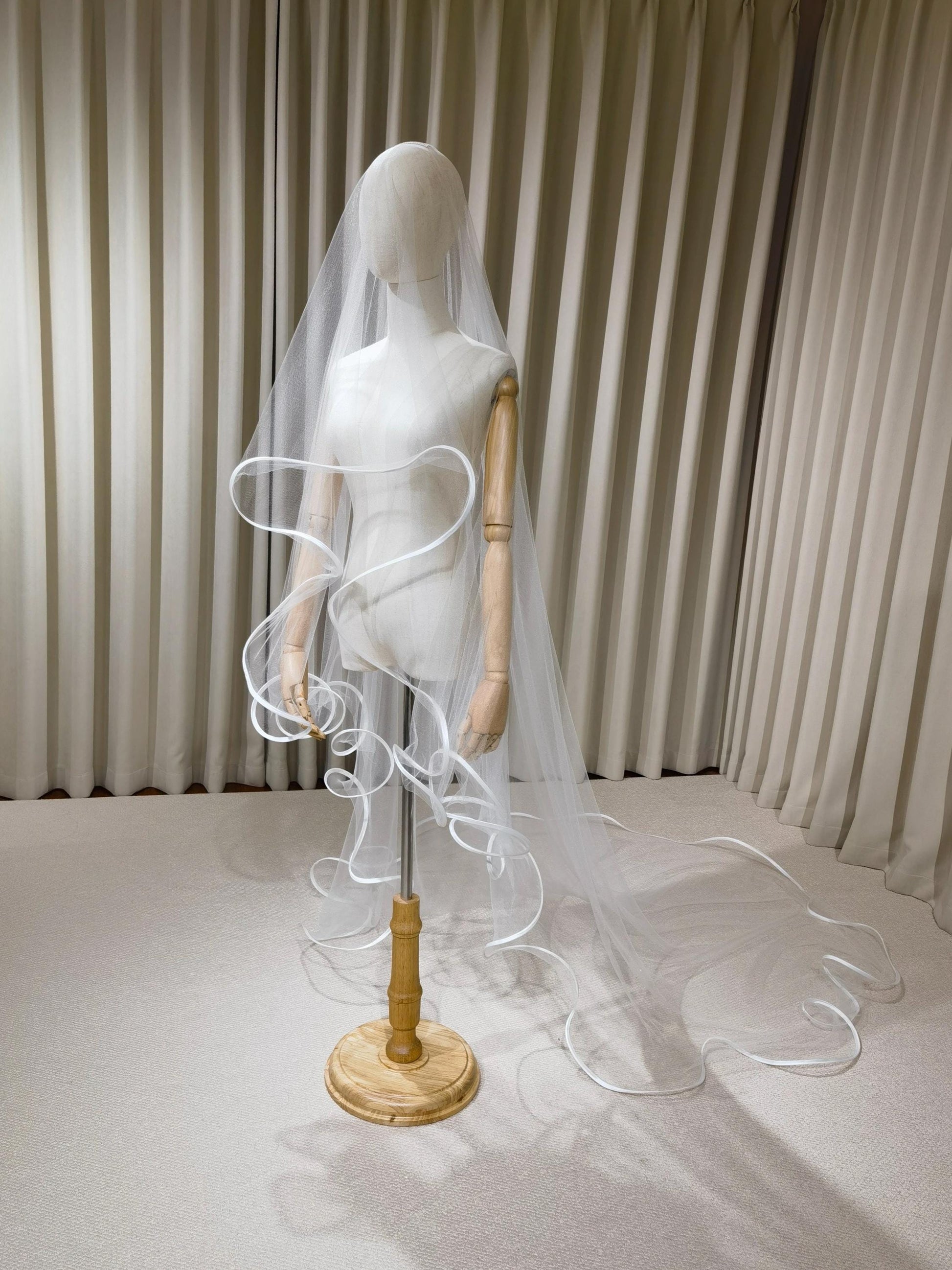 2 Tier Tulle Wedding Veil with Bouncy Satin Edge