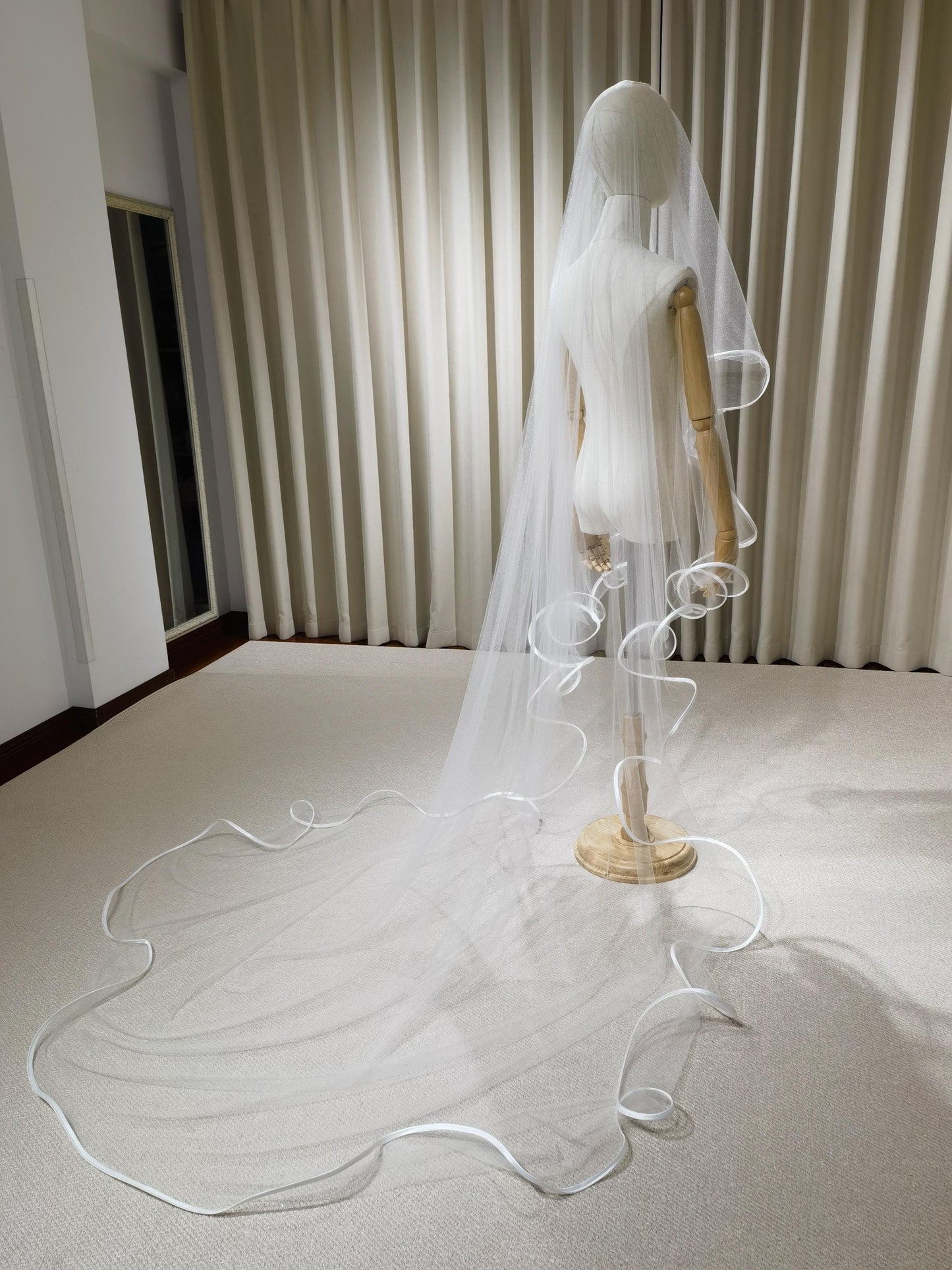 2 Tier Tulle Wedding Veil with Bouncy Satin Edge