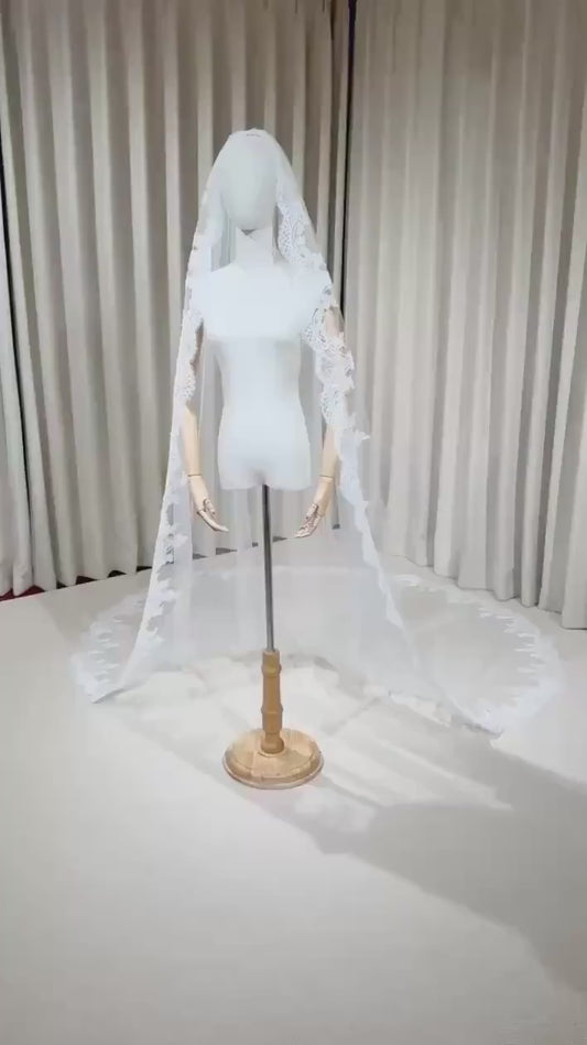 1 Tier Lace Trim Cathedral Wedding Veil