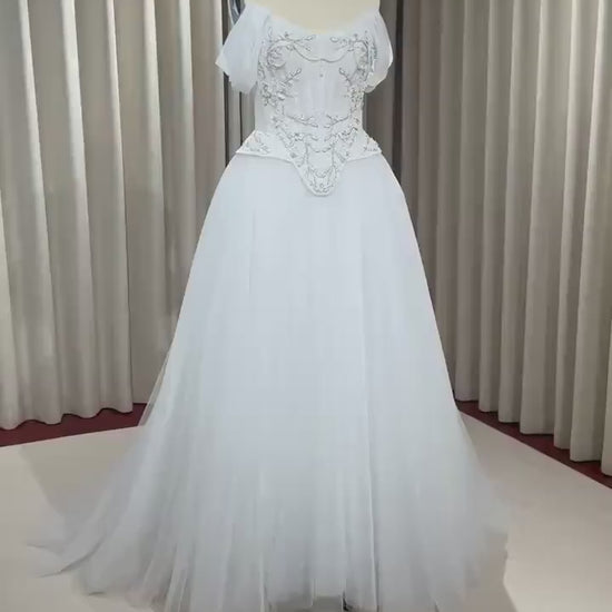 Two-piece Hand Embroidery Corset Top with Tulle Skirt Wedding Dress, Custom Modest Courthouse Civil Wedding Vintage Victoria Ball Gown
